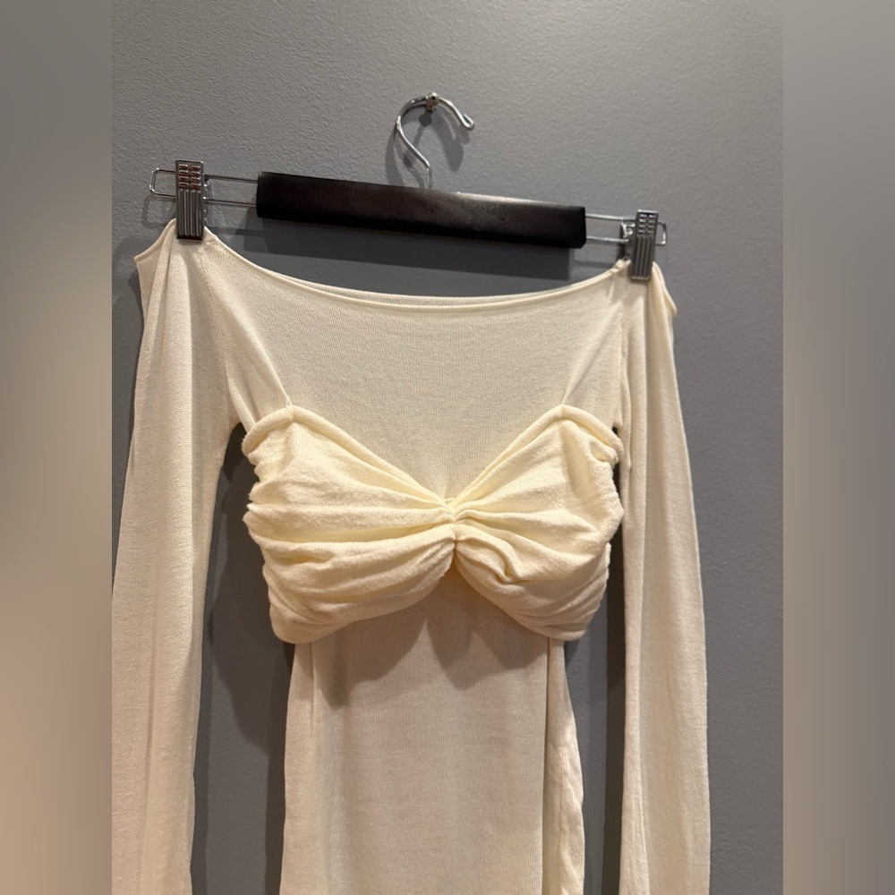 Off the Shoulder Bow Bandeaux Top - Picture 4 of 9